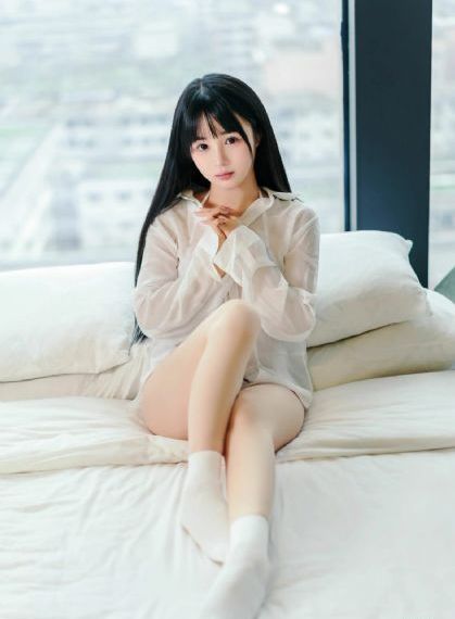 裸身美女无遮挡永久免费视频_剧情片免费播放