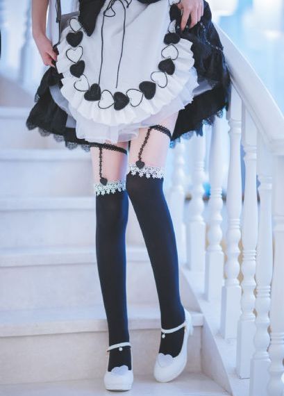 丰满熟妇久久人妻同堂av_DVD免费全集观看